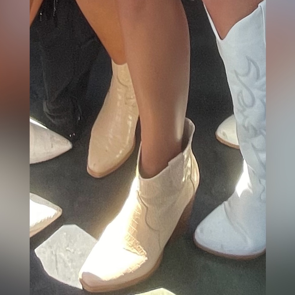 Booties - Picture 4 of 5